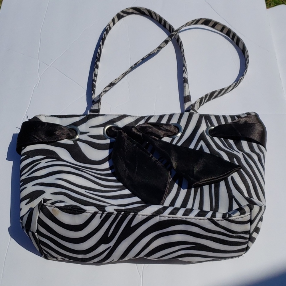 Super cute zebra purse